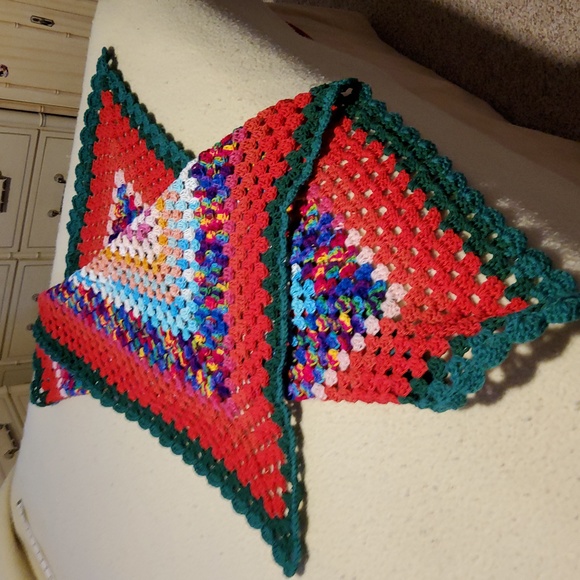 Bouquet of Colors Shawl - Picture 2 of 5